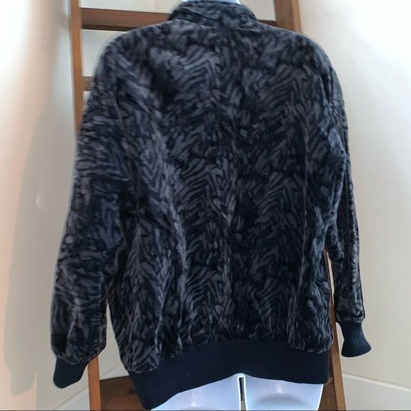 Retro Jacket  - Picture 4 of 5